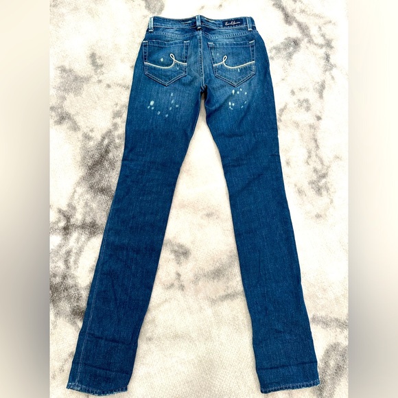 Earl Jean - Picture 2 of 2